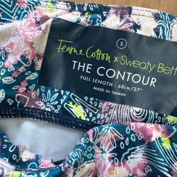 Sweaty Betty Leggings and tank - Picture 4 of 12